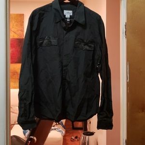 100% cotton, and satin pocket and buttoned stripe